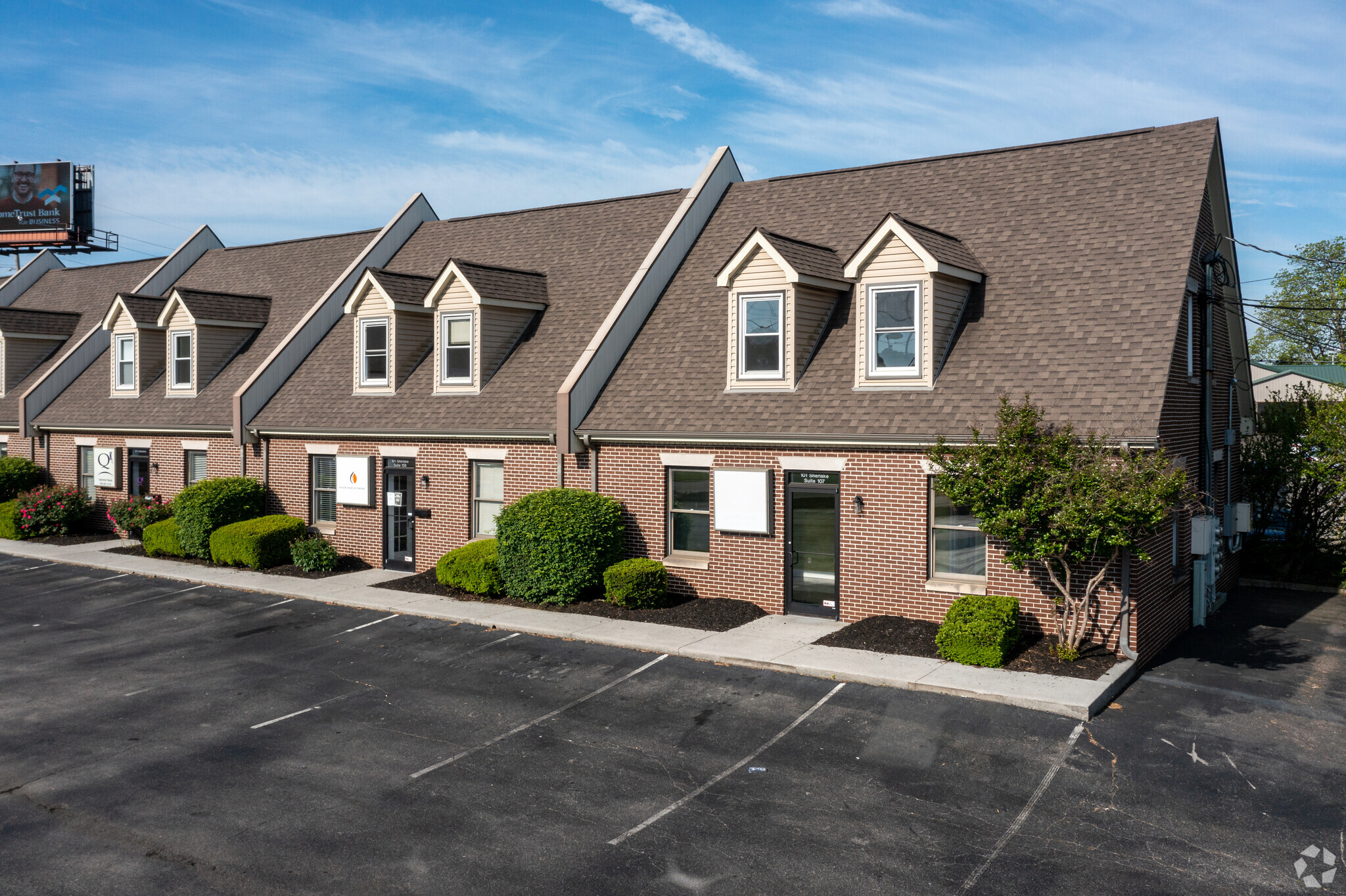 101 Sherlake Ln, Knoxville, TN à louer Photo principale– Image 1 sur 5