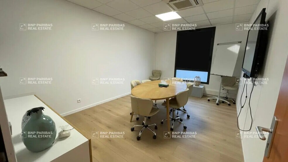 Bureau dans Serris à louer - Photo intérieure – Image 1 sur 5