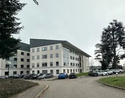 300 Route Nationale, Limonest à louer - Photo de l’immeuble – Image 1 sur 4