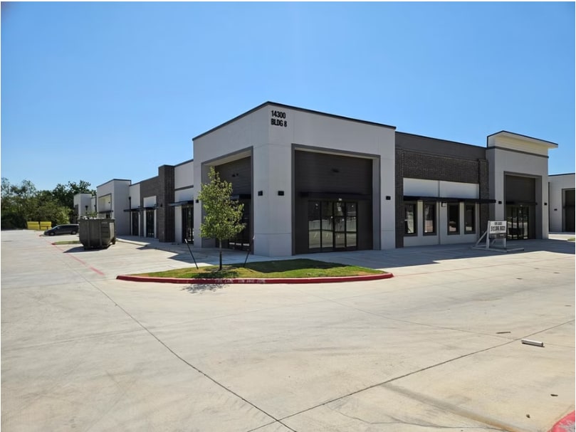 14300 Ronald W Reagan Blvd, Cedar Park, TX 78641 - Lot 610 -  - Photo intérieure - Image 2 of 2