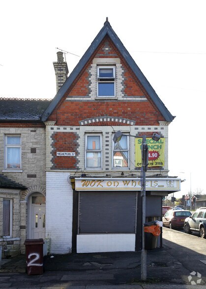 2 Highgrove St, Reading à vendre - Photo de l’immeuble – Image 3 sur 3