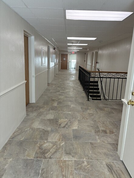 227 N Magnolia Ave, Orlando, FL à louer - Photo intérieure – Image 3 sur 6