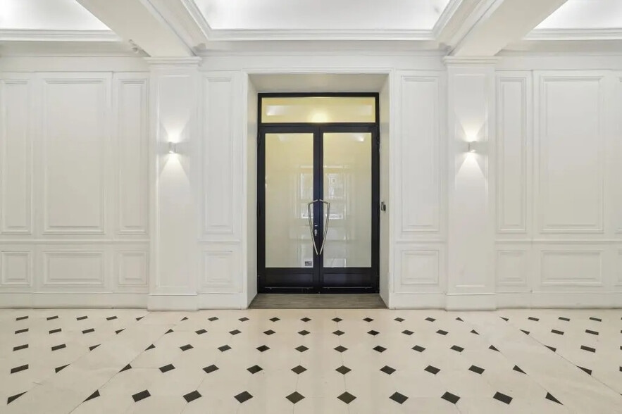 5 Rue De Castiglione, Paris à louer - Photo de l’immeuble – Image 2 sur 6