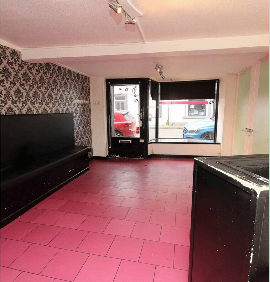 10A-10C Hanover St, Stranraer, DGY DG9 7RZ - Lot 10C -  - Photo intérieure - Image 1 of 5