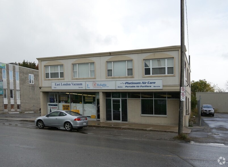 1754 Dundas St, London, ON à vendre - Photo de l’immeuble – Image 2 sur 2