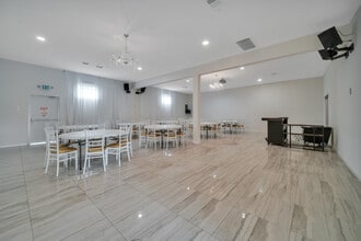 1830 Rosecrans ave, Gardena, CA à louer Photo intérieure– Image 2 sur 9