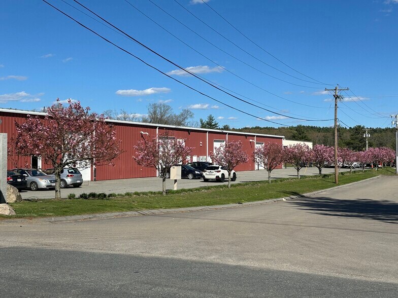 16 High St, Plainville, MA à louer - Photo de l’immeuble – Image 2 sur 9