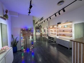 Local commercial dans Barcelone, Barcelona à louer Photo intérieure– Image 1 sur 8