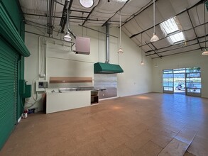 101 S Coombs St, Napa, CA à louer Photo intérieure– Image 2 sur 5