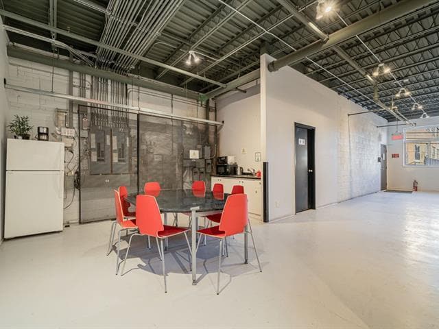 465-485 Rue De Port-Royal O, Montréal, QC à louer Photo intérieure– Image 1 sur 10