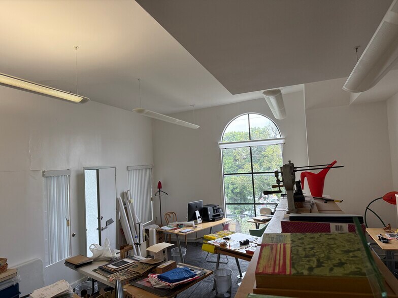 1539 Sawtelle Blvd, Los Angeles, CA à louer - Photo intérieure – Image 3 sur 25