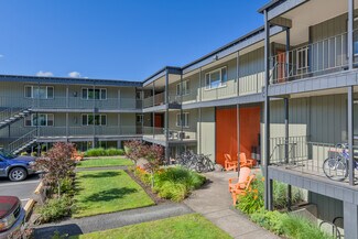 Plus de détails pour 440 NW 23rd St, Corvallis, OR - Logement à vendre