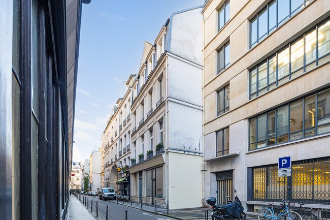 Plus de détails pour 19 Rue Paul Lelong, Paris - Bureau à louer