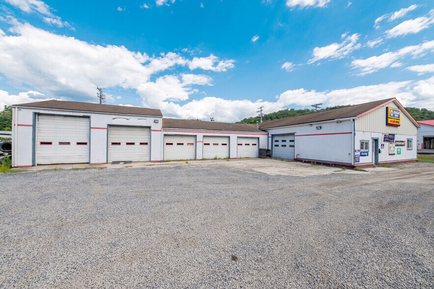 1385 Greenbag Rd, Morgantown, WV à louer - Photo principale – Image 1 sur 10