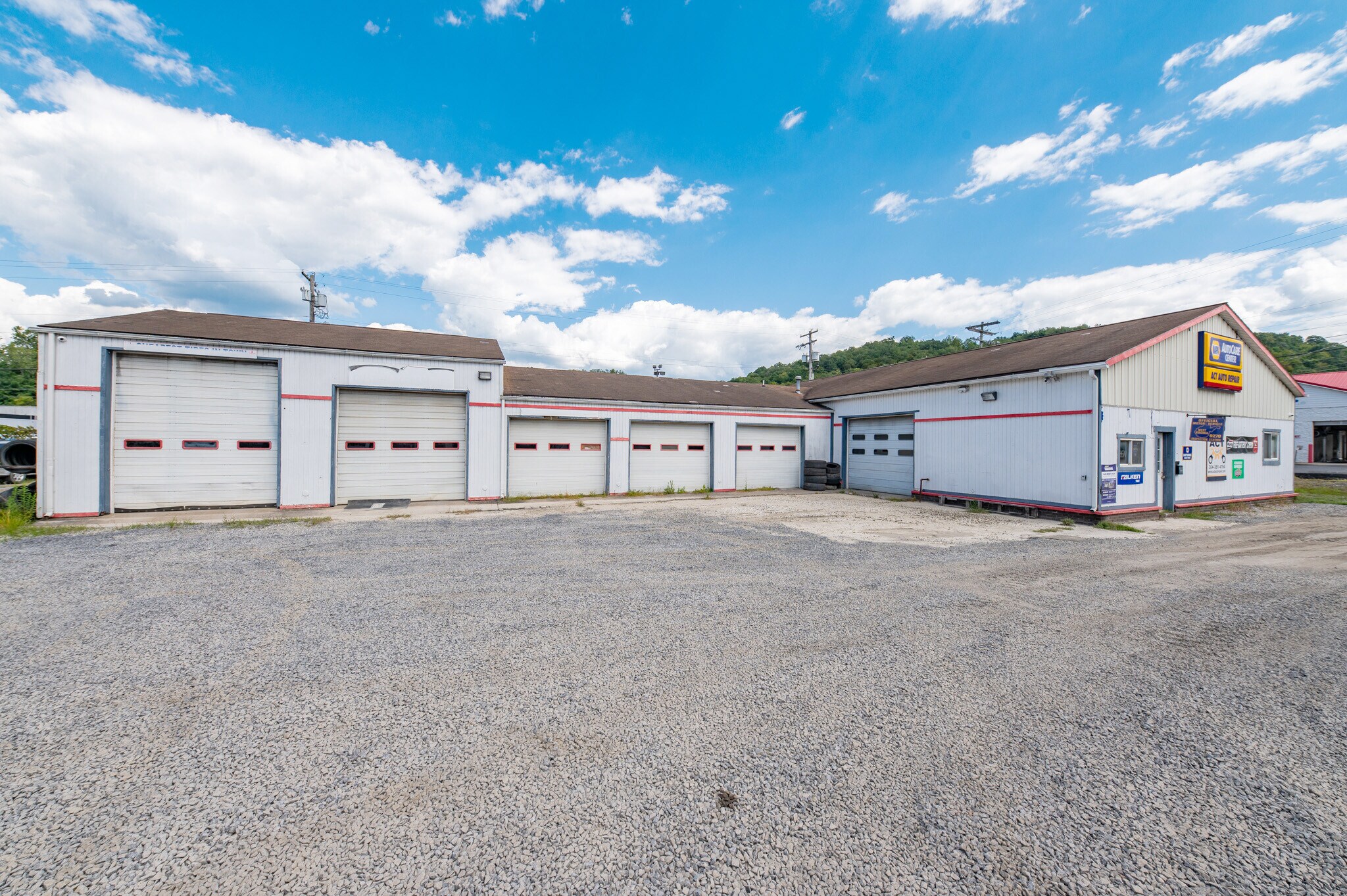 1385 Greenbag Rd, Morgantown, WV à louer Photo principale– Image 1 sur 11