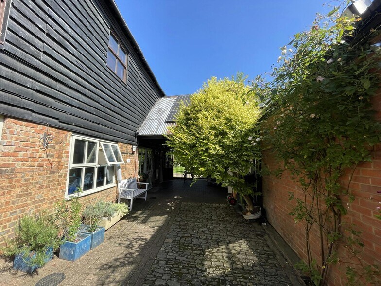 8 Upper High St, Thame à louer - Photo de l’immeuble – Image 3 sur 9