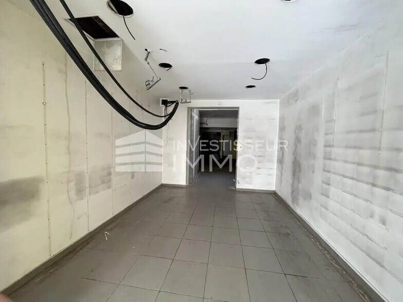 Local commercial dans Paris à louer - Photo intérieure – Image 3 sur 6