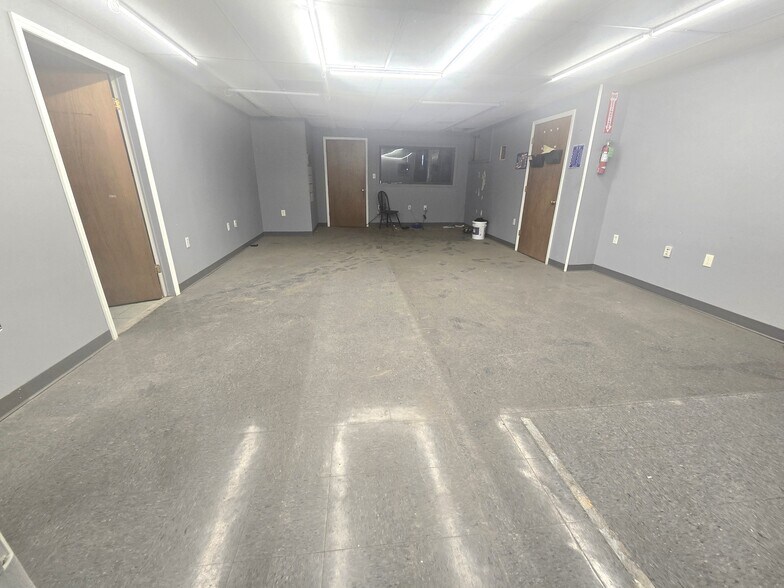 224 Glenwood Ave, Bloomfield, NJ à louer - Photo intérieure – Image 3 sur 14