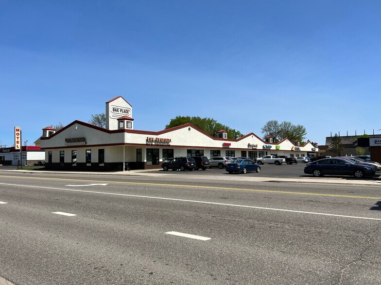 600 Oak St, Brainerd, MN à louer - Photo de l’immeuble – Image 2 sur 6