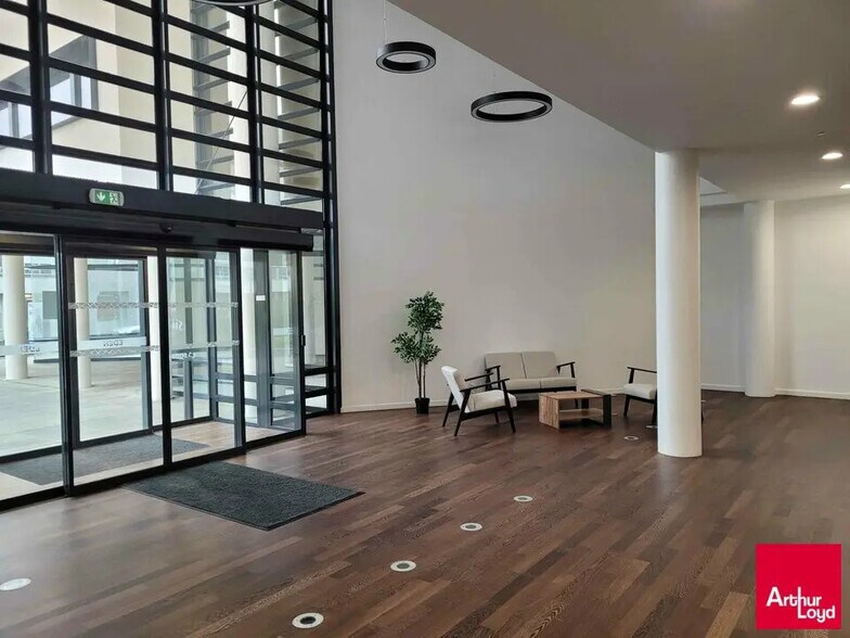 Bureau dans Le Mans à louer - Photo de l’immeuble – Image 1 sur 6