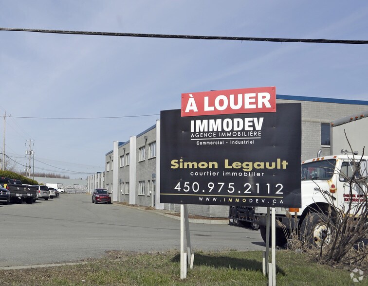 3100 Rue Joseph-Monier, Terrebonne, QC à louer - Photo de l’immeuble – Image 2 sur 5