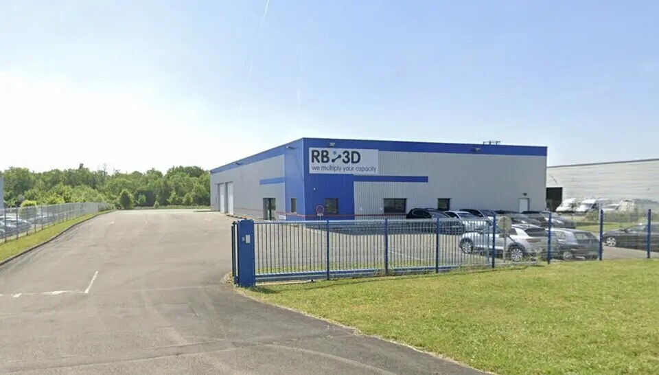 Local d’activités dans Monéteau à louer Photo de l’immeuble– Image 1 sur 4