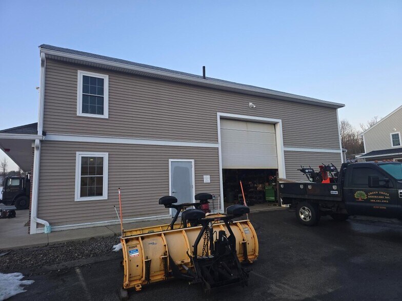 225 Industrial Rd, Wrentham, MA à louer - Photo de l’immeuble – Image 2 sur 10