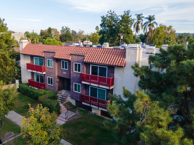 5358 Circle Dr, Sherman Oaks, CA à vendre - Photo de l’immeuble – Image 1 sur 16