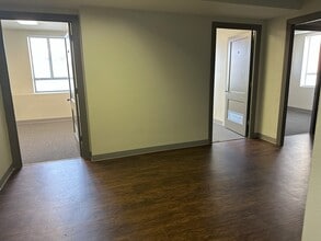 121 S Broadway Ave, Tyler, TX à louer Photo intérieure– Image 1 sur 4