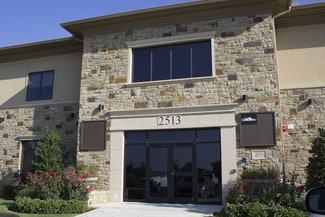 Plus de détails pour 2513 S Kelly Ave, Edmond, OK - Bureau à louer