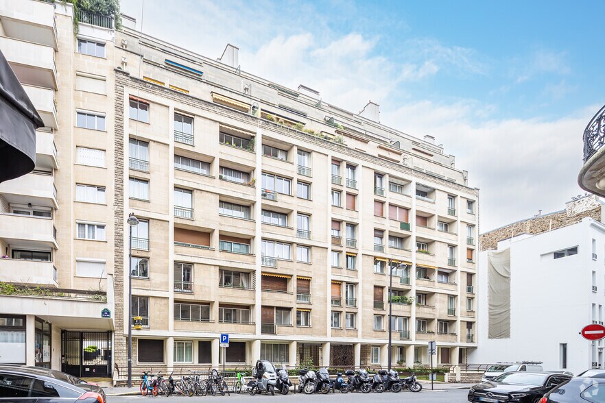 40 Rue De La Tour, Paris à louer - Photo principale – Image 1 sur 3