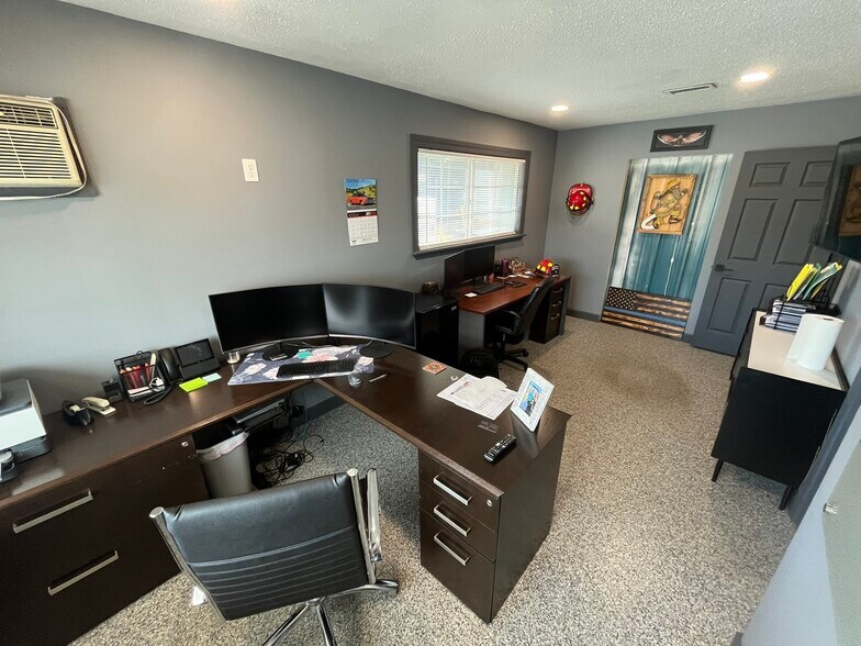 5732 Commercial Dr, Burlington, KY à louer - Photo intérieure – Image 3 sur 6