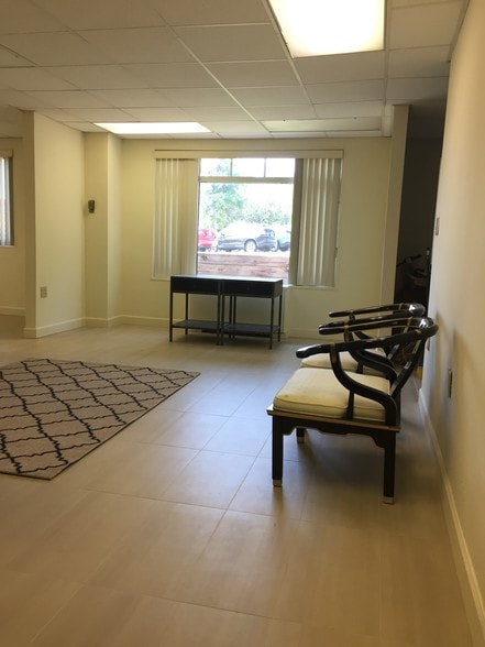 5301 Westbard Cir, Bethesda, MD à vendre - Photo intérieure – Image 2 sur 7
