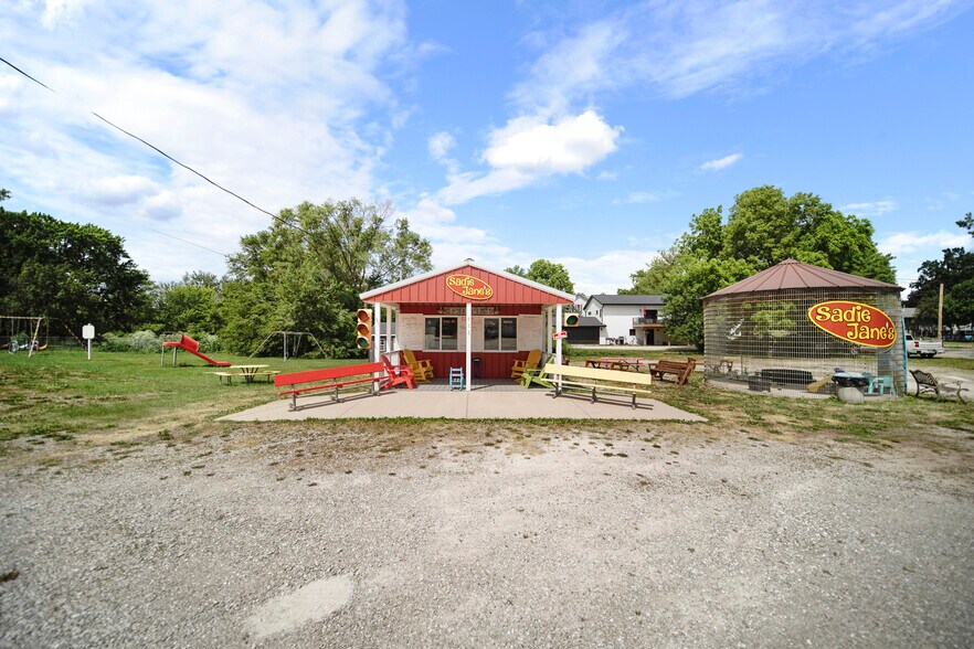 503 Main st, New Sharon, IA à vendre - Photo de l’immeuble – Image 1 sur 15