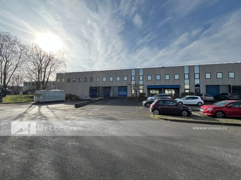 Industriel/Logistique dans Herblay-sur-Seine à louer - Photo de l’immeuble – Image 1 sur 1