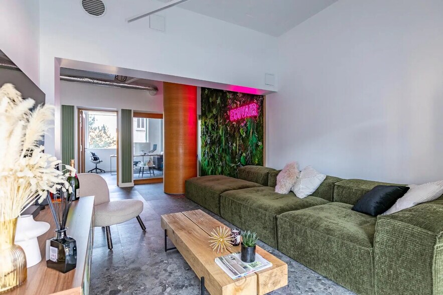 Bureau dans Courbevoie à louer - Photo de l’immeuble – Image 3 sur 17