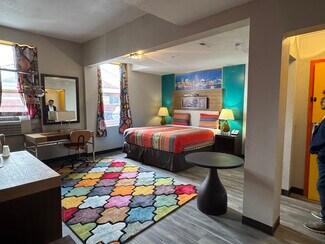 Plus de détails pour 723 St Paul St, Baltimore, MD - Hôtellerie à vendre