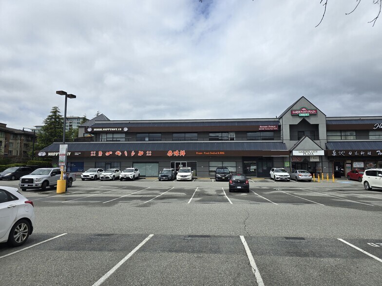 4751 Garden City Rd, Richmond, BC à louer - Photo de l’immeuble – Image 2 sur 12