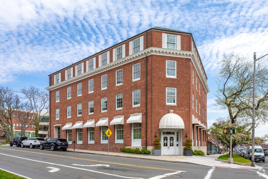 1 E Putnam Ave, Greenwich, CT à louer - Photo principale – Image 1 sur 8