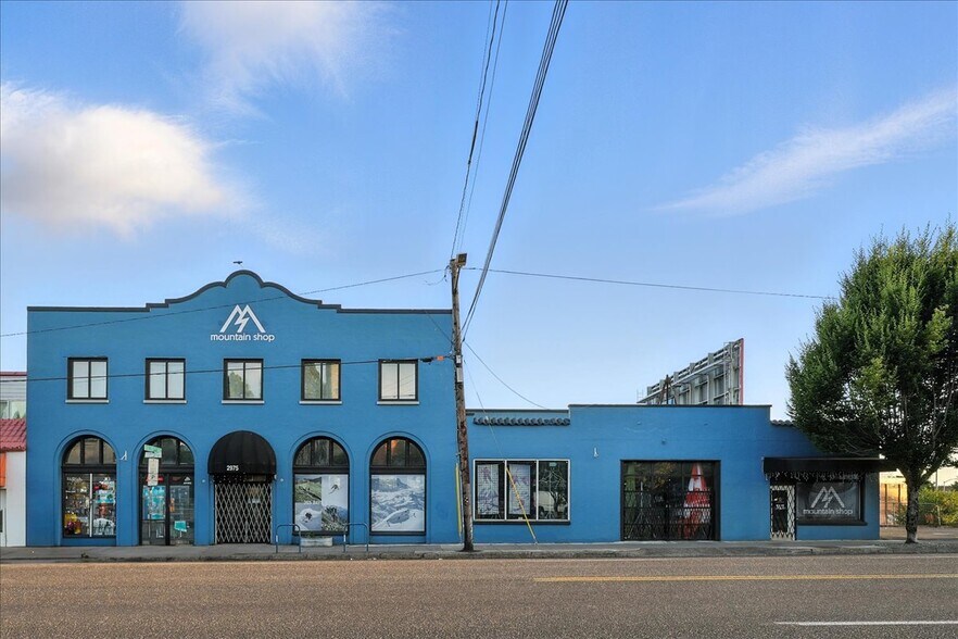 2975 NE Sandy Blvd, Portland, OR à vendre - Photo de l’immeuble – Image 1 sur 72