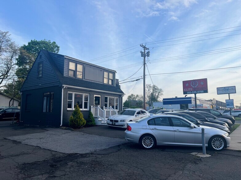 1046 Orange Ave, West Haven, CT à vendre - Photo de l’immeuble – Image 1 sur 14