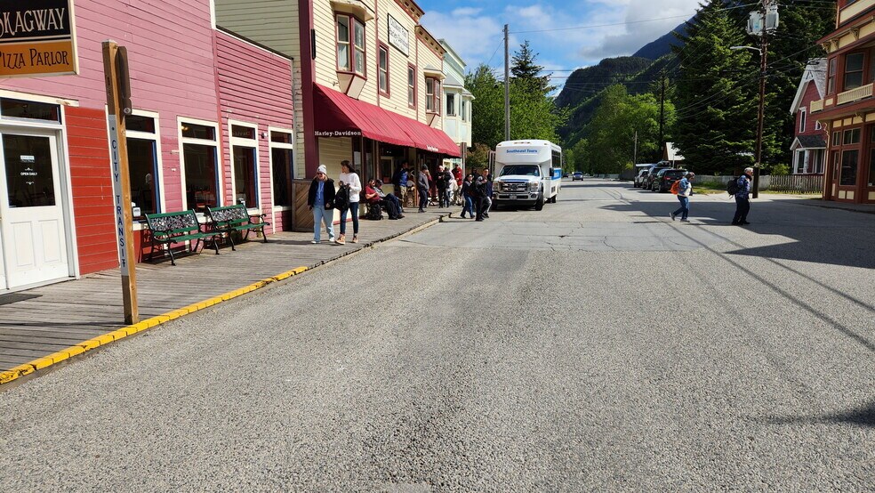 Broadway, Skagway, AK à vendre - Photo de l’immeuble – Image 2 sur 9