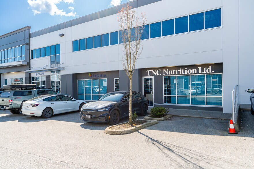 18651 52nd Ave, Surrey, BC à vendre - Photo de l’immeuble – Image 3 sur 6
