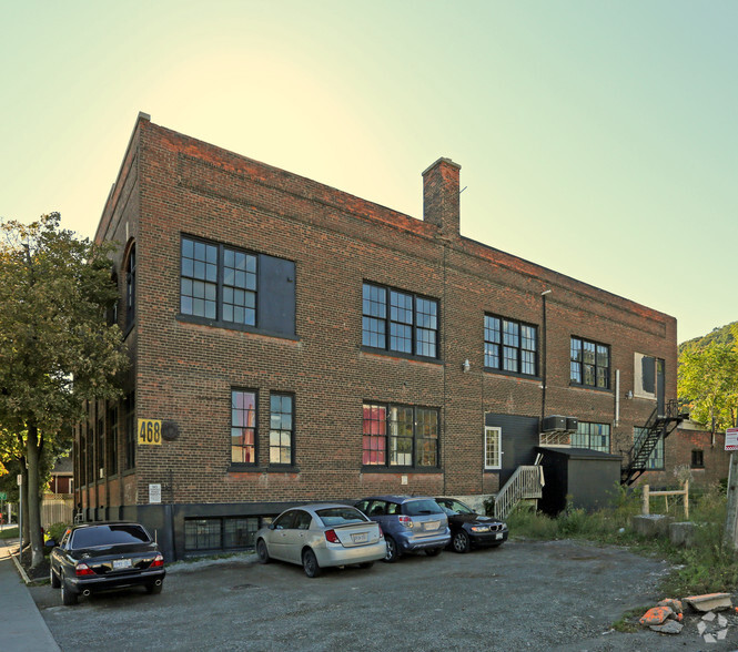 468 Cumberland Ave, Hamilton, ON à vendre - Photo de l’immeuble – Image 3 sur 4