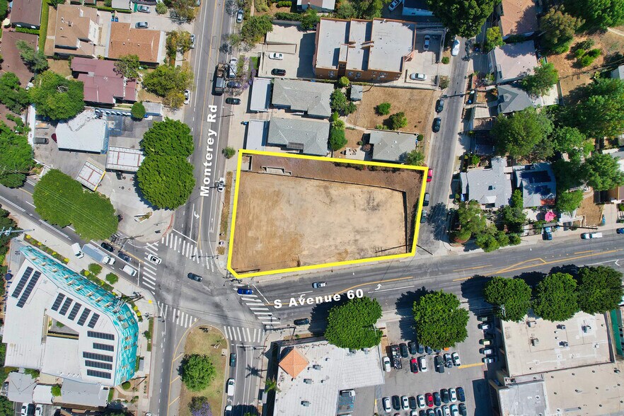 6000 Monterey Rd, Los Angeles, CA à vendre - Photo de l’immeuble – Image 2 sur 29