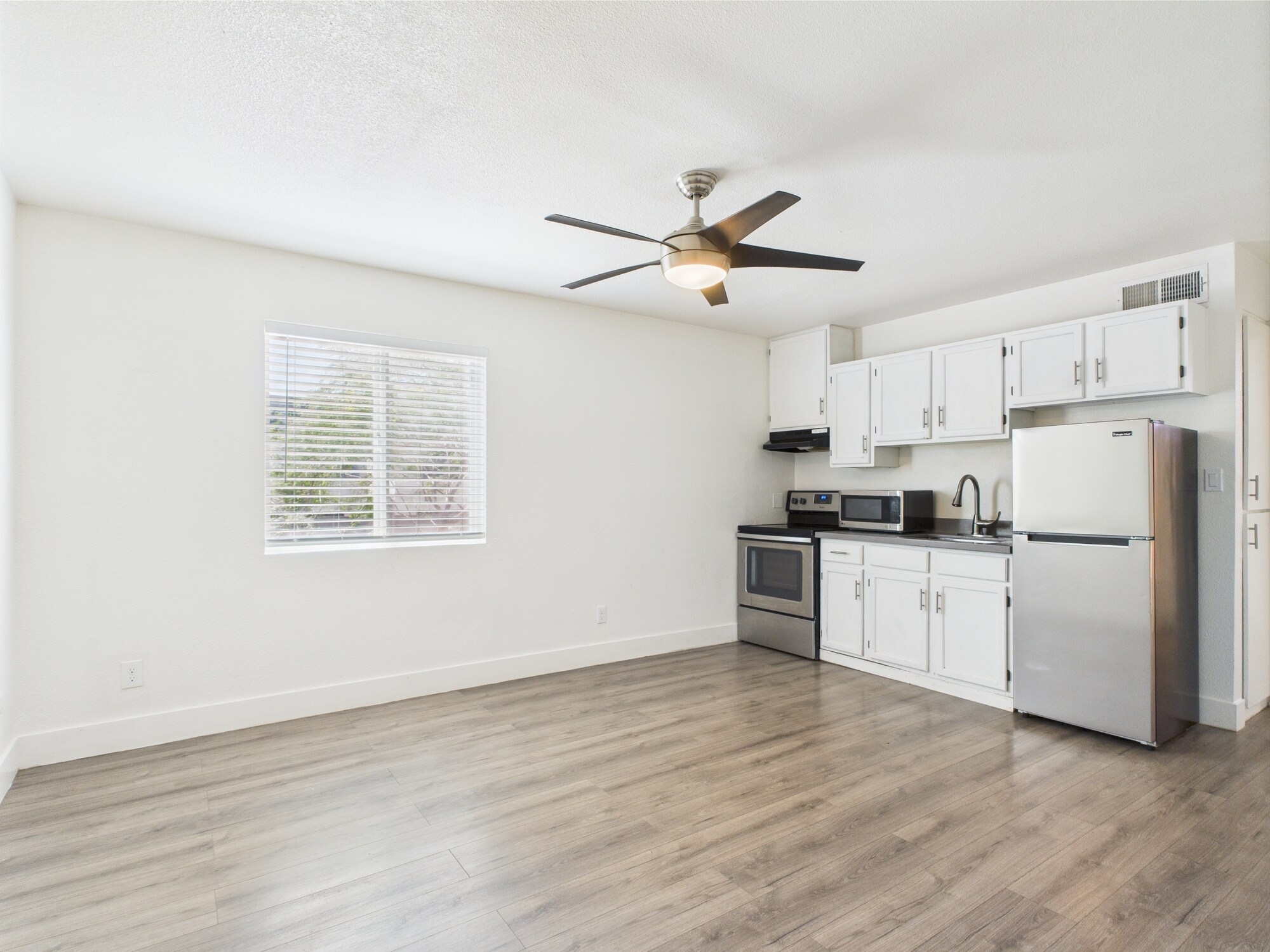Phoenix MultiFamily Portfolio portefeuille de 3 biens à vendre sur LoopNet.fr Photo principale– Image 1 sur 4