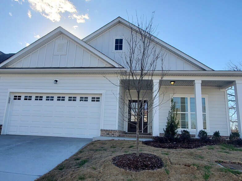 235 Hermitage Point Dr, Hermitage, TN à vendre - Photo principale – Image 1 sur 1