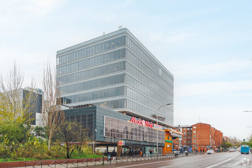 Avenida De La Albufera, 153, Madrid, Madrid à louer - Photo de l’immeuble – Image 3 sur 4