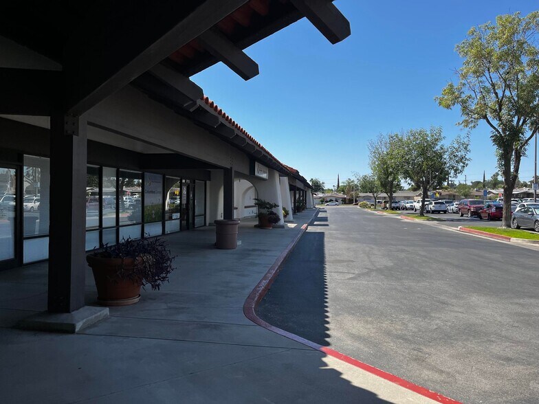 2832-3743 Columbus St, Bakersfield, CA à louer - Photo de l’immeuble – Image 3 sur 18