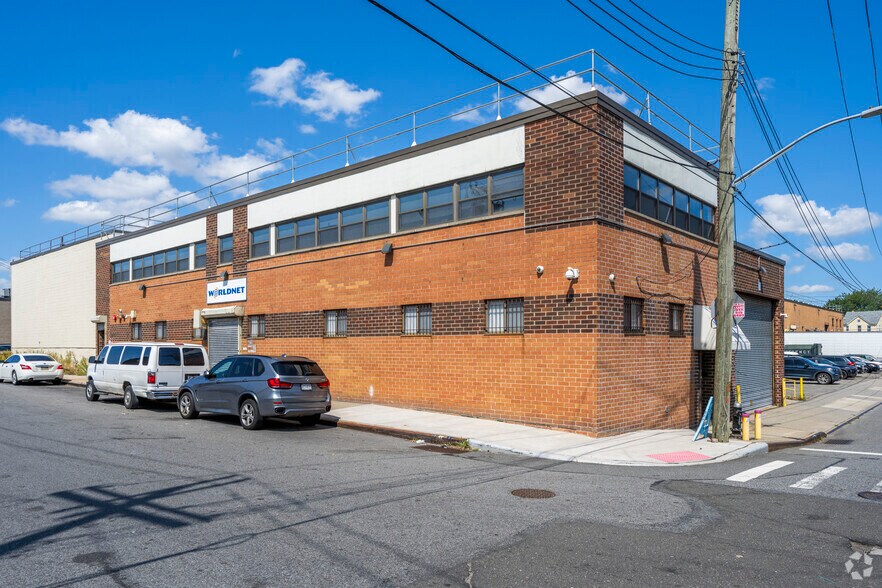 147-40 184th St, Jamaica, NY à louer - Photo principale – Image 1 sur 5